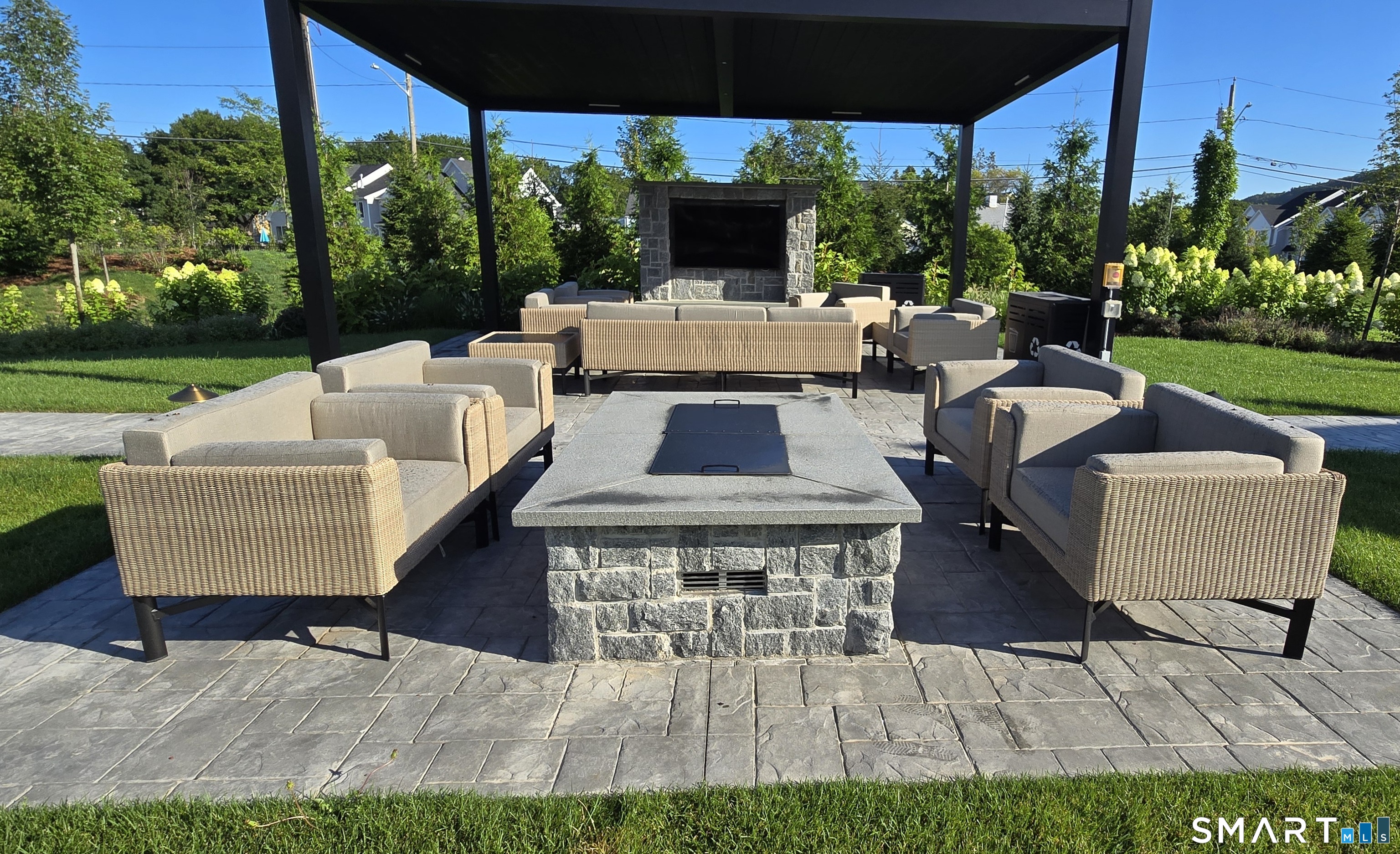 27 Heritage Lane Woodbridge CT 06525