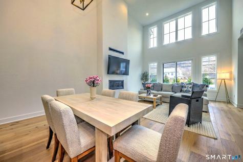 27 Heritage Lane Woodbridge CT 06525