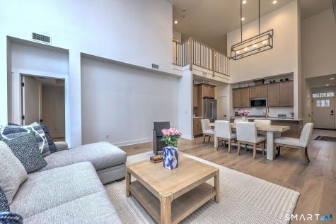 27 Heritage Lane Woodbridge CT 06525
