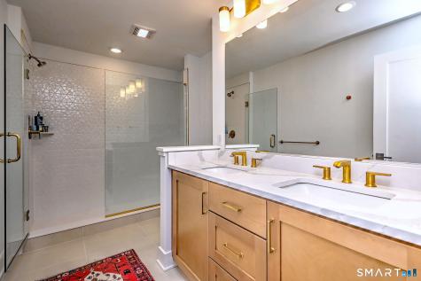 27 Heritage Lane Woodbridge CT 06525