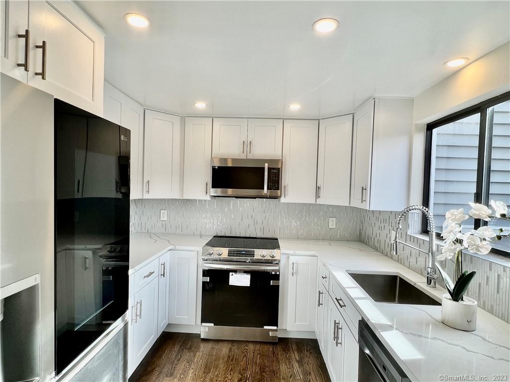 421 Glenbrook Road Stamford CT 06906