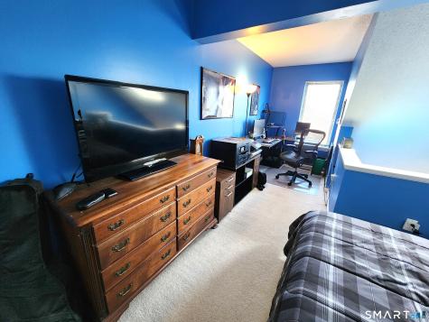 1690 Dixwell Avenue Hamden CT 06514