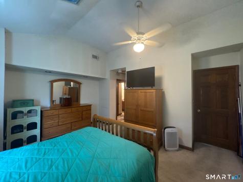 158 Paddock Avenue Meriden CT 06450