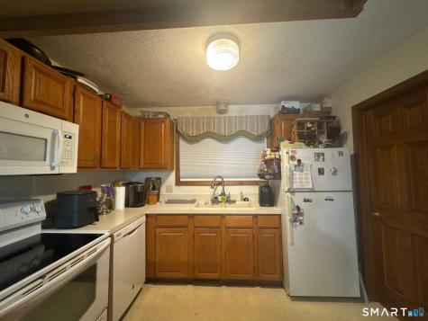 158 Paddock Avenue Meriden CT 06450