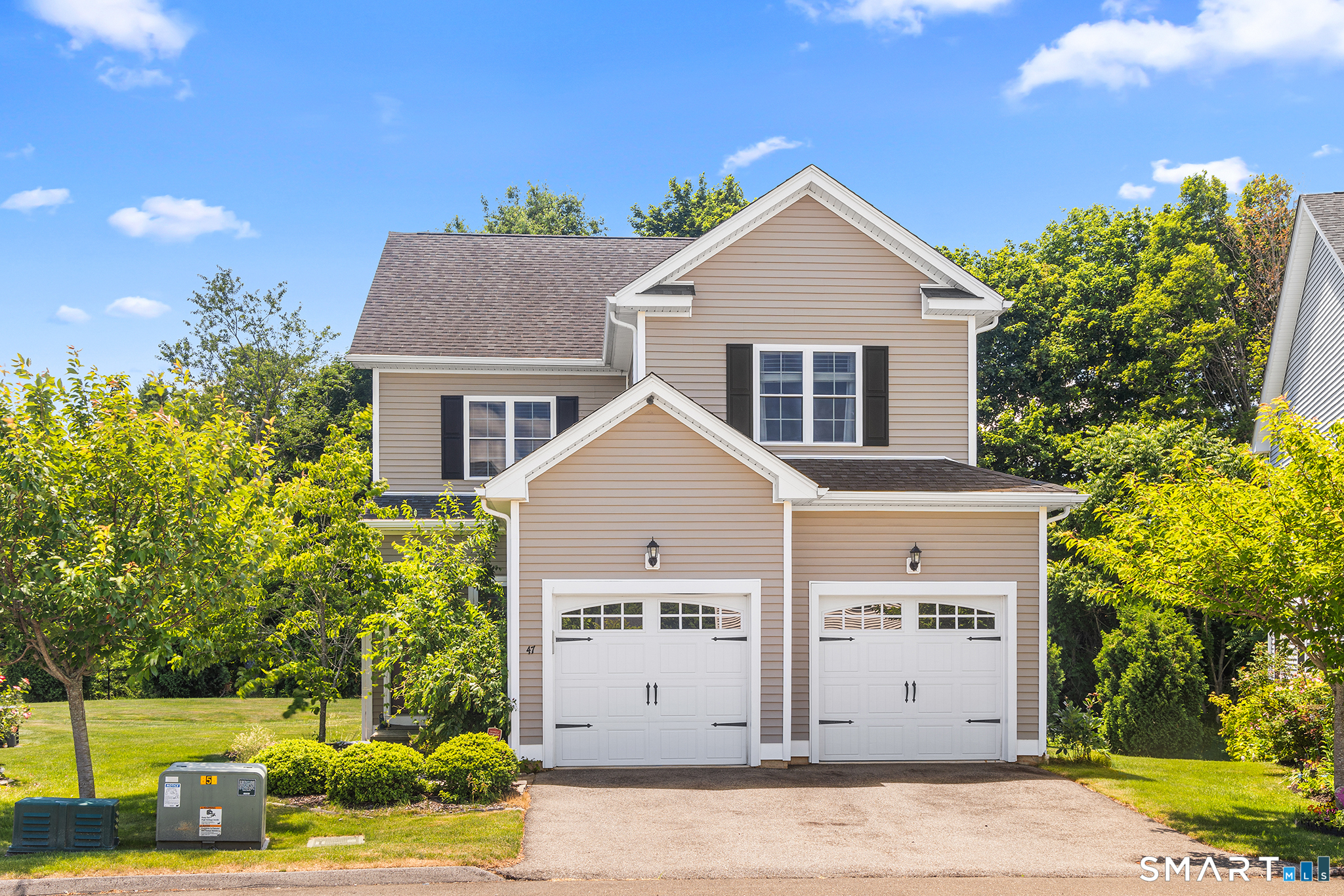 47 Lexington Gardens North Haven CT 06473