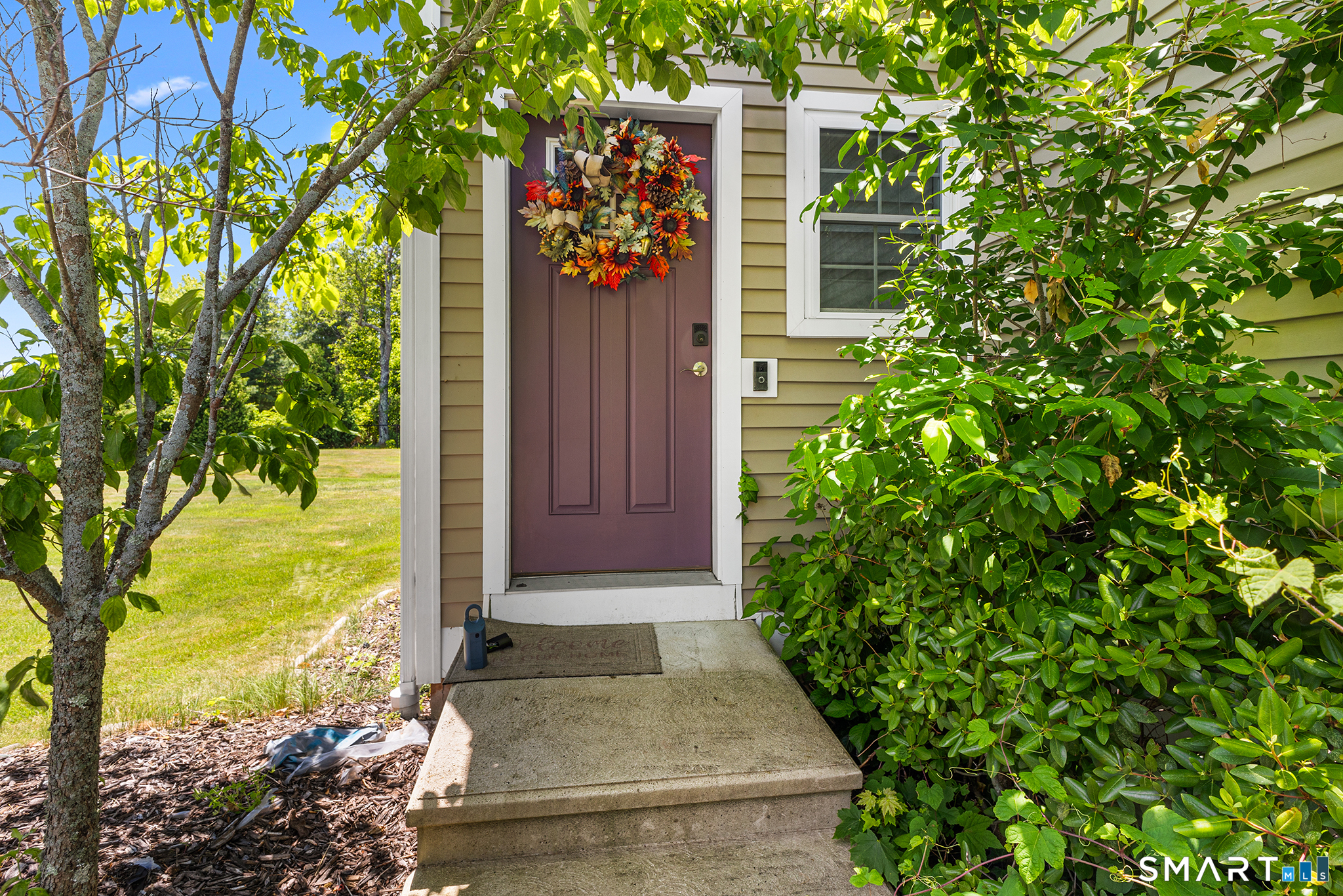 47 Lexington Gardens North Haven CT 06473