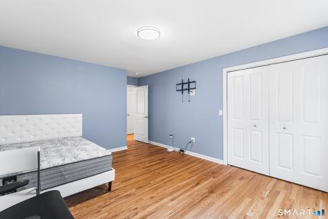 47 Lexington Gardens North Haven CT 06473