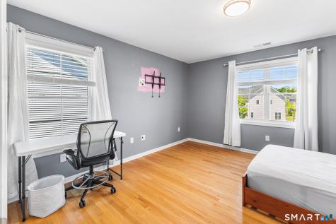 47 Lexington Gardens North Haven CT 06473