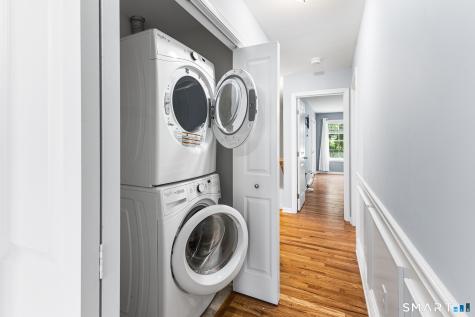 47 Lexington Gardens North Haven CT 06473