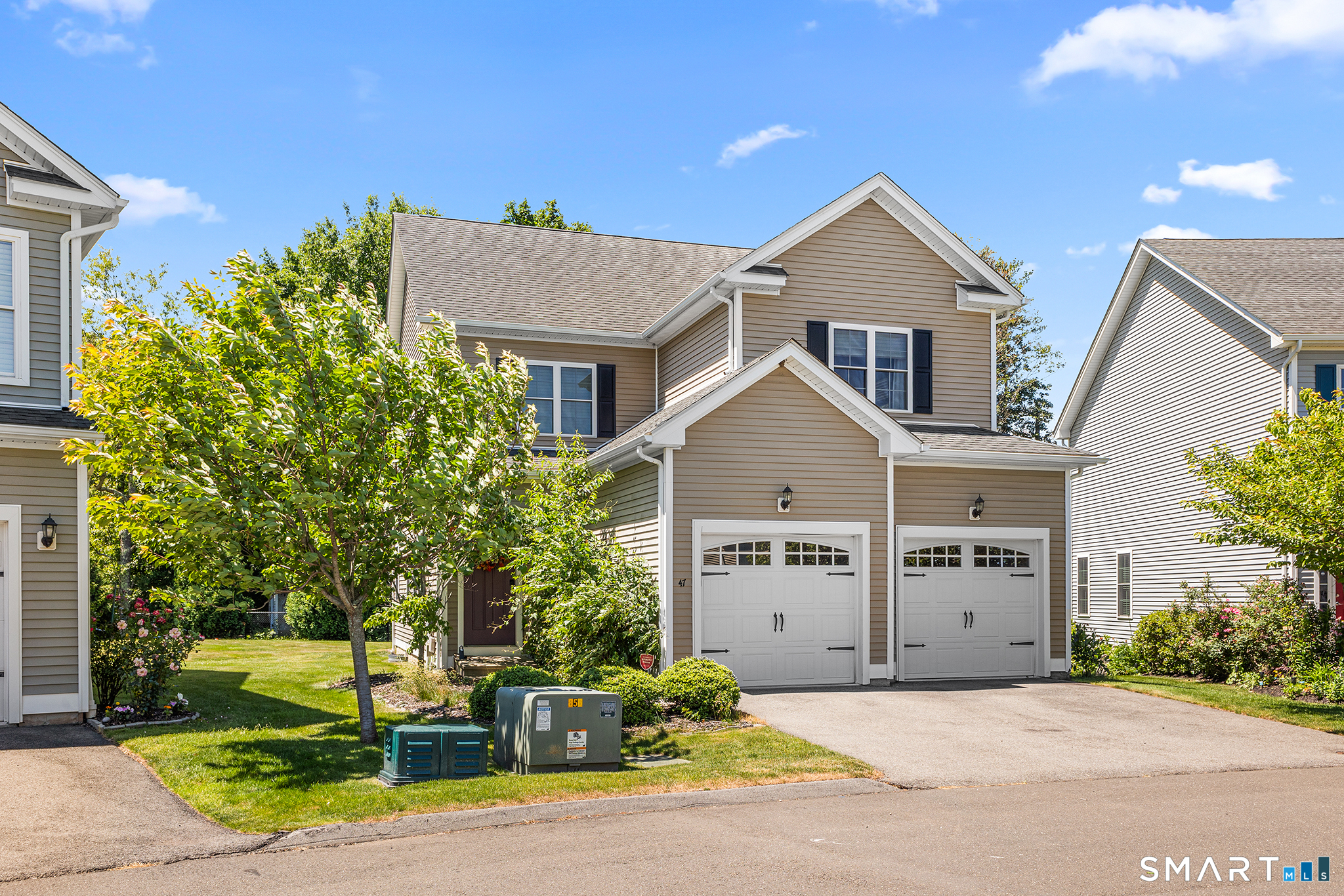 47 Lexington Gardens North Haven CT 06473