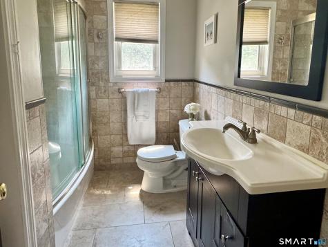 502 Oak Avenue Cheshire CT 06410