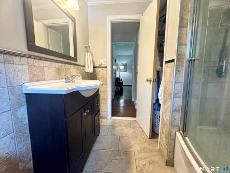 502 Oak Avenue Cheshire CT 06410
