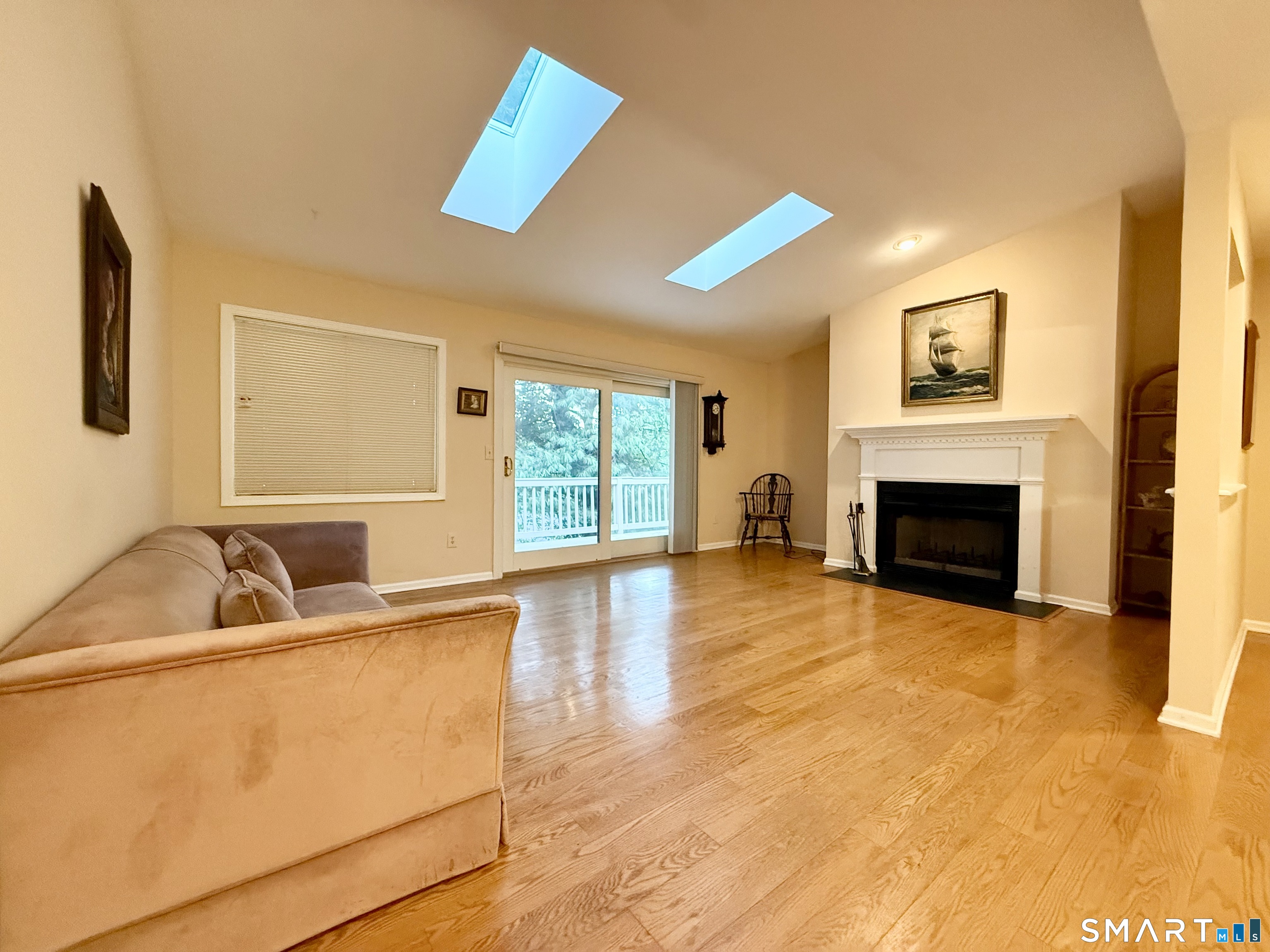 12 Boulevard Drive Danbury CT 06470