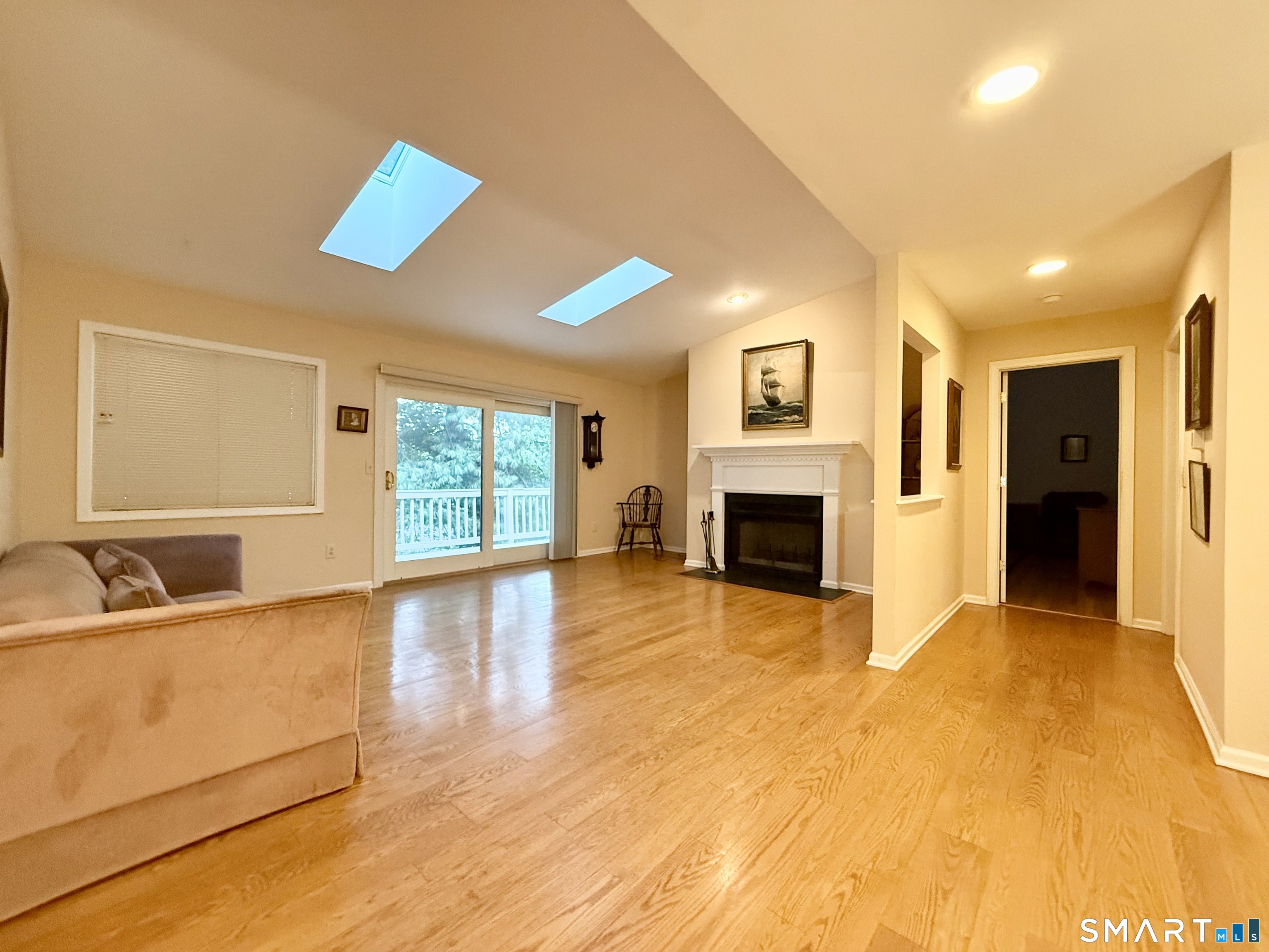 12 Boulevard Drive Danbury CT 06470