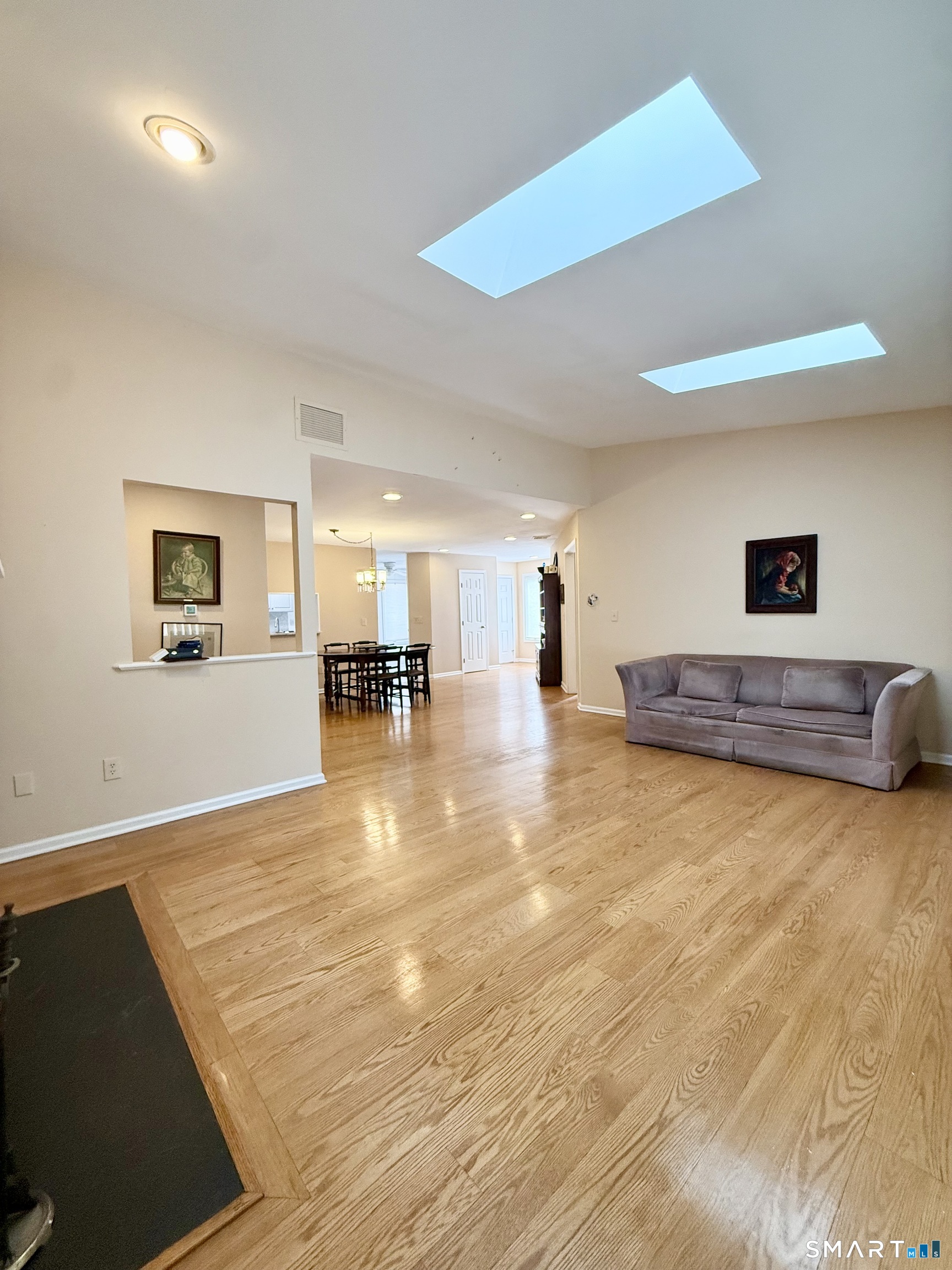 12 Boulevard Drive Danbury CT 06470