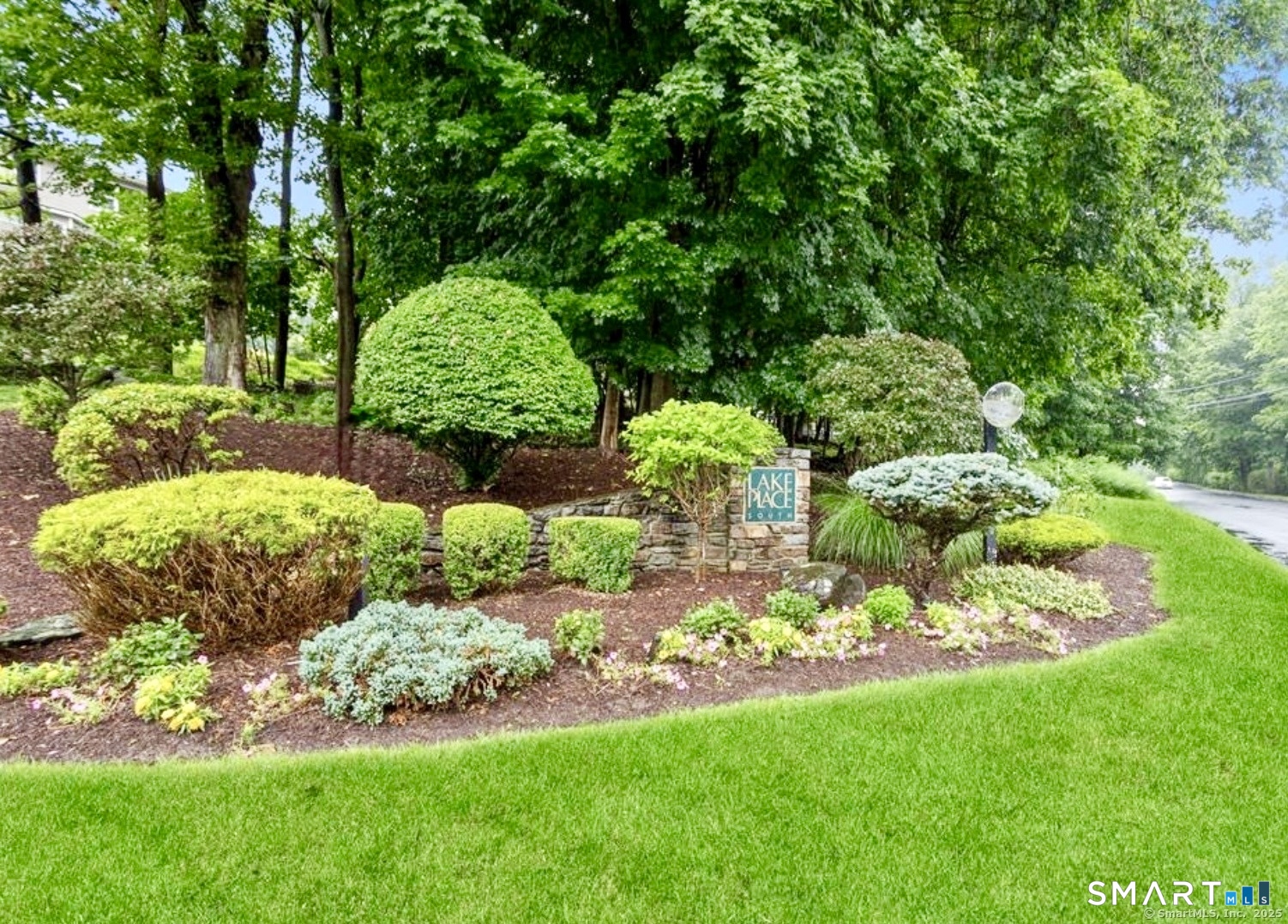 12 Boulevard Drive Danbury CT 06470