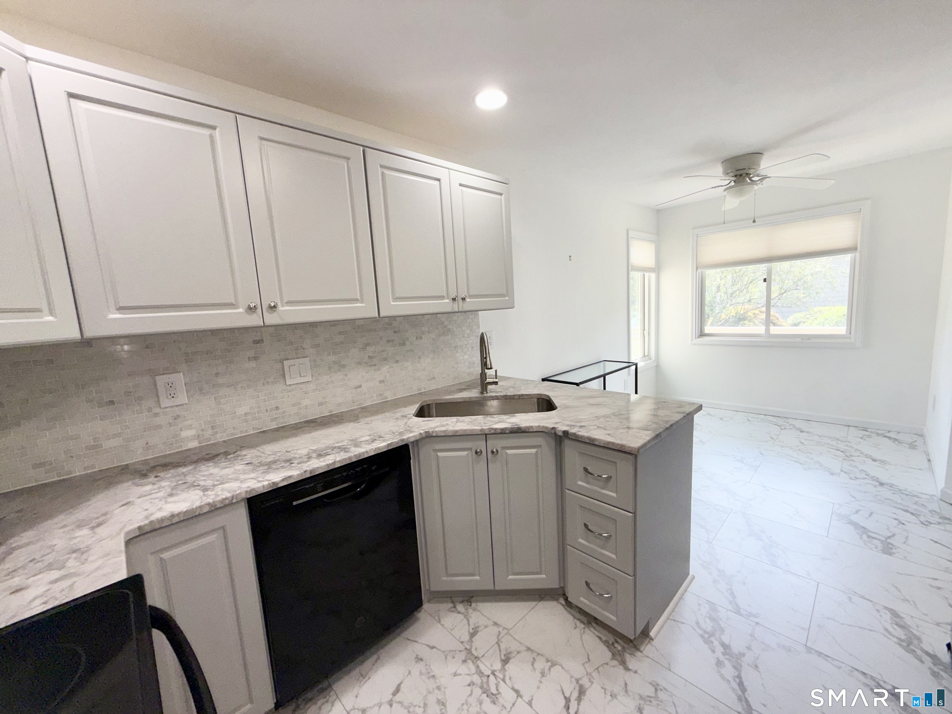 12 Boulevard Drive Danbury CT 06470