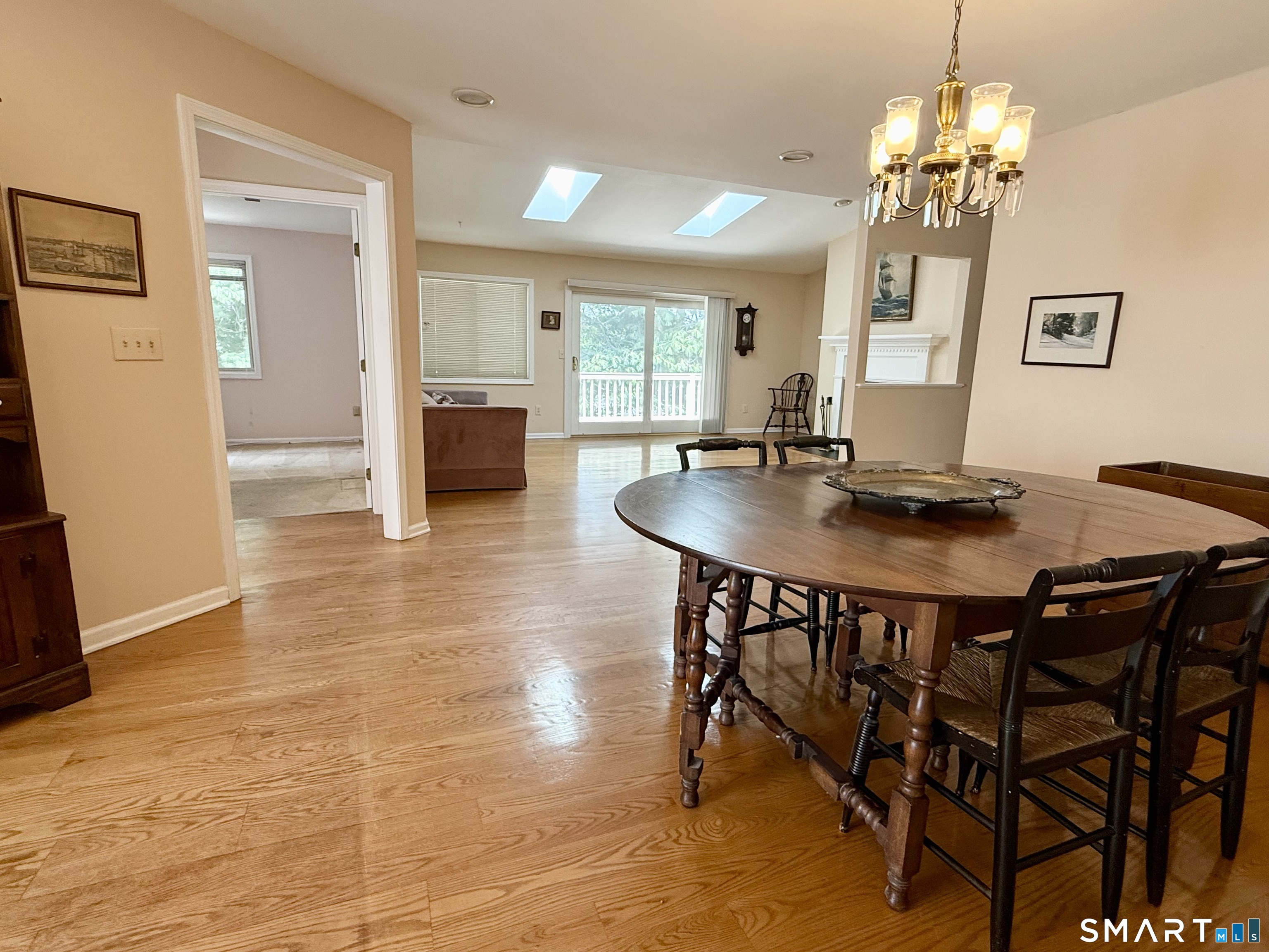12 Boulevard Drive Danbury CT 06470