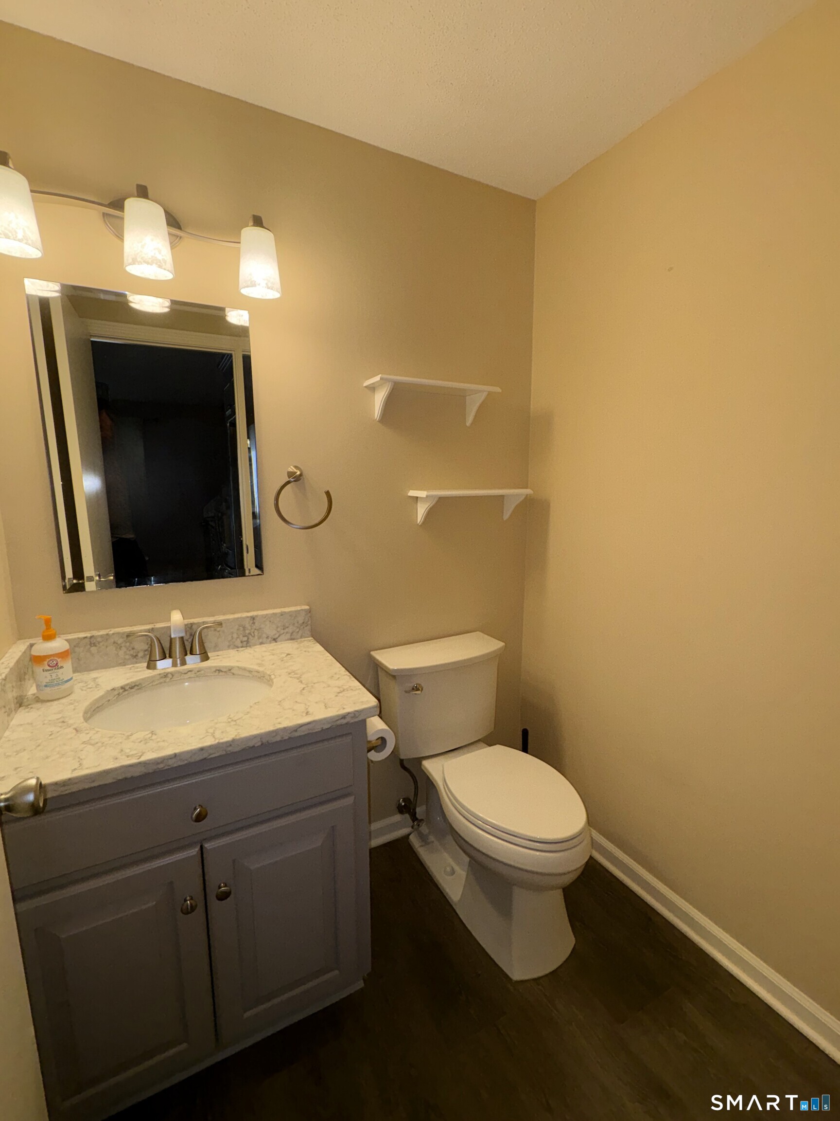 63 Songbird Lane Farmington CT 06032