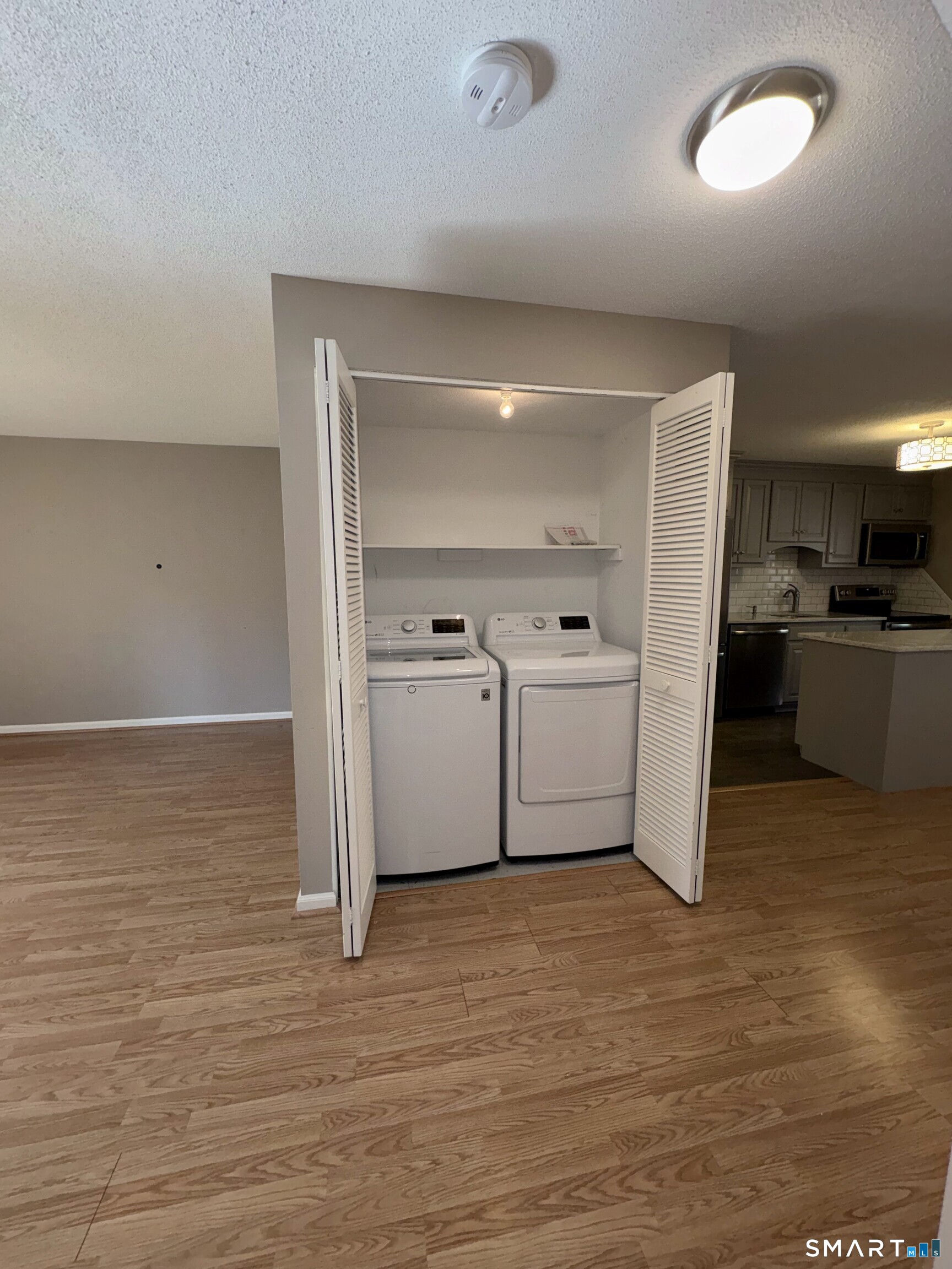 63 Songbird Lane Farmington CT 06032