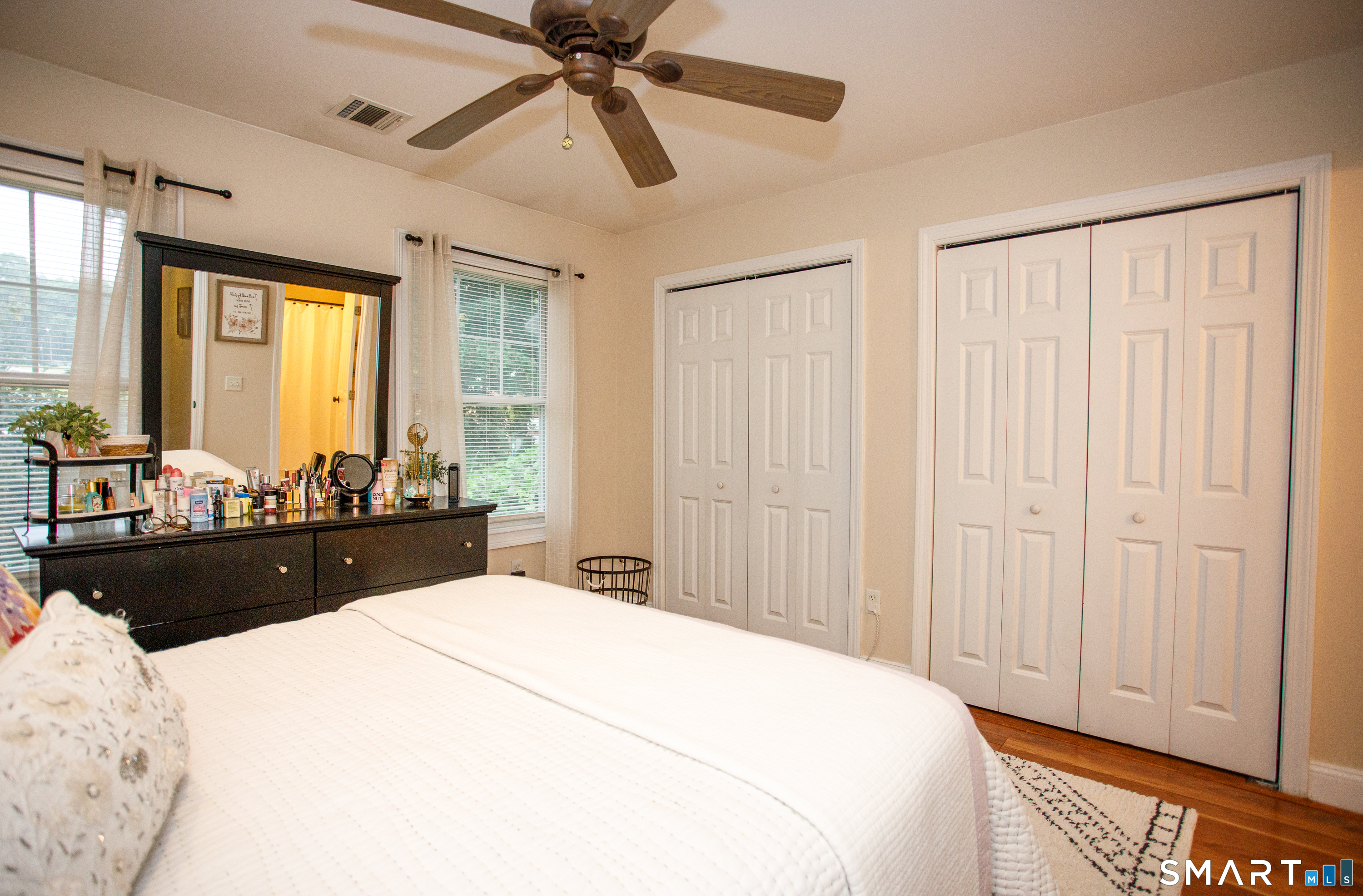 527 West Thames Street Norwich CT 06360