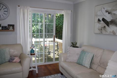 527 West Thames Street Norwich CT 06360