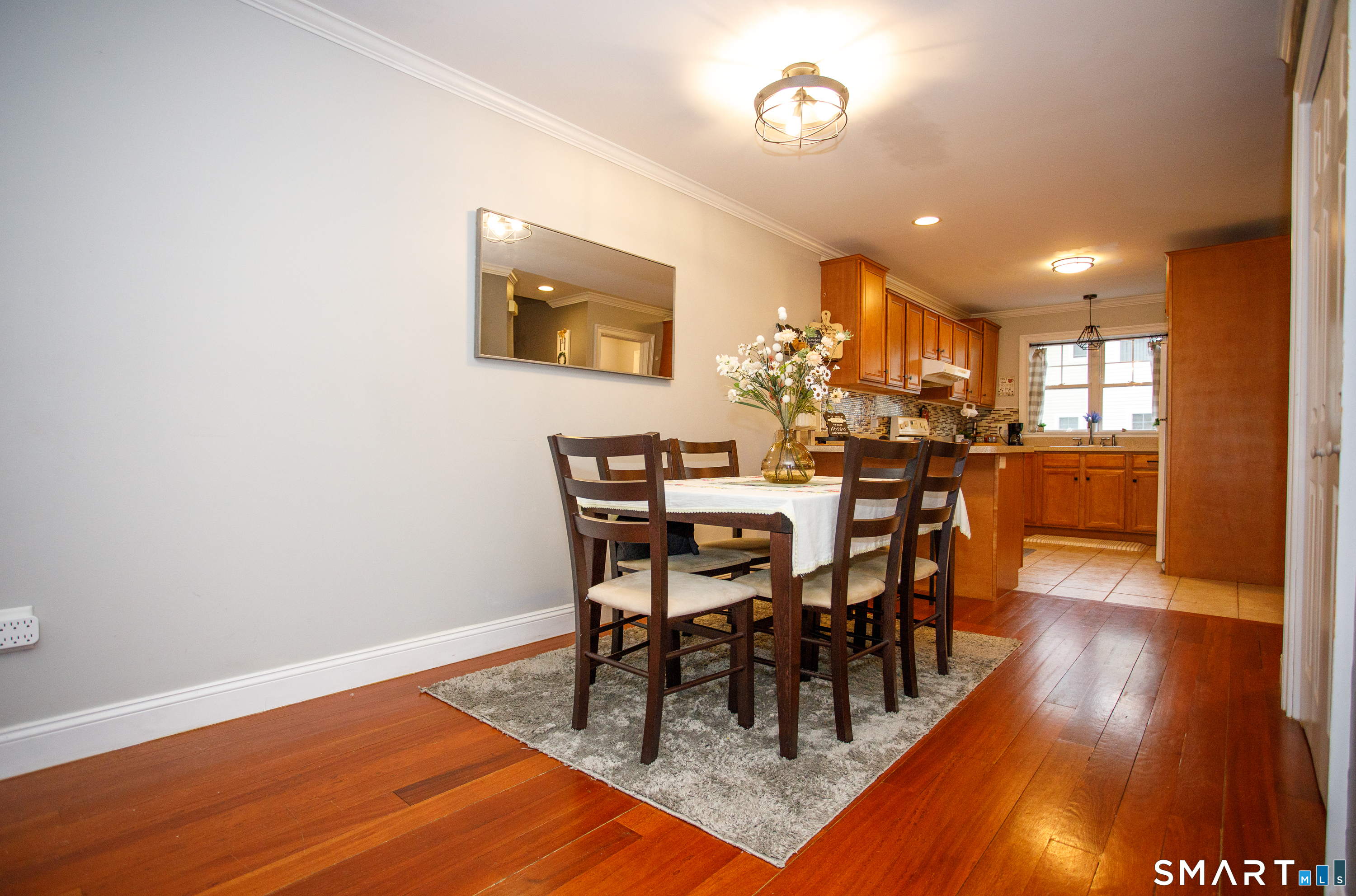 527 West Thames Street Norwich CT 06360