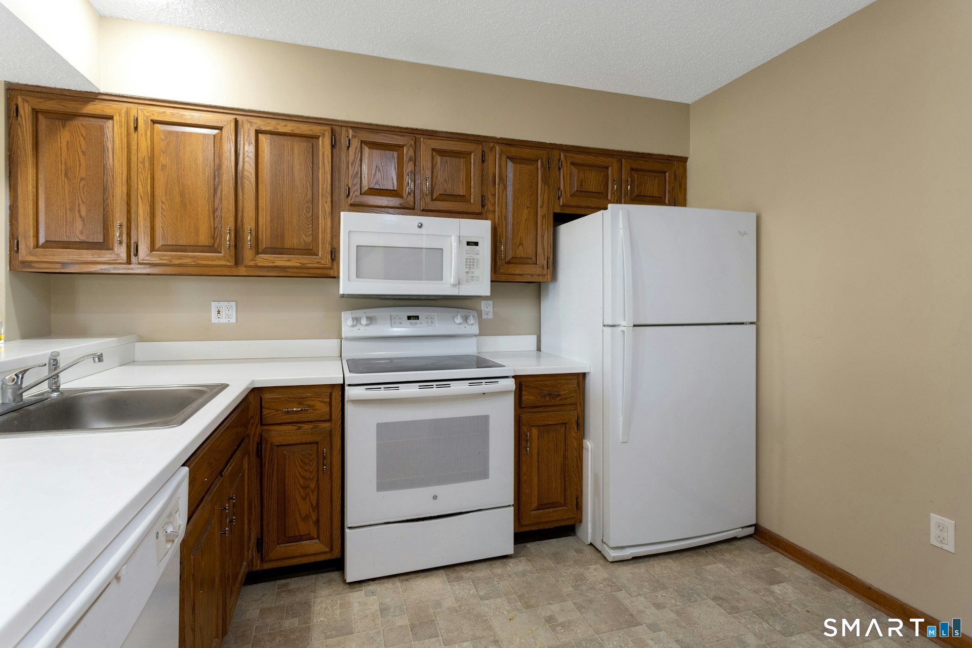 55 Mill Plain Road Danbury CT 06811