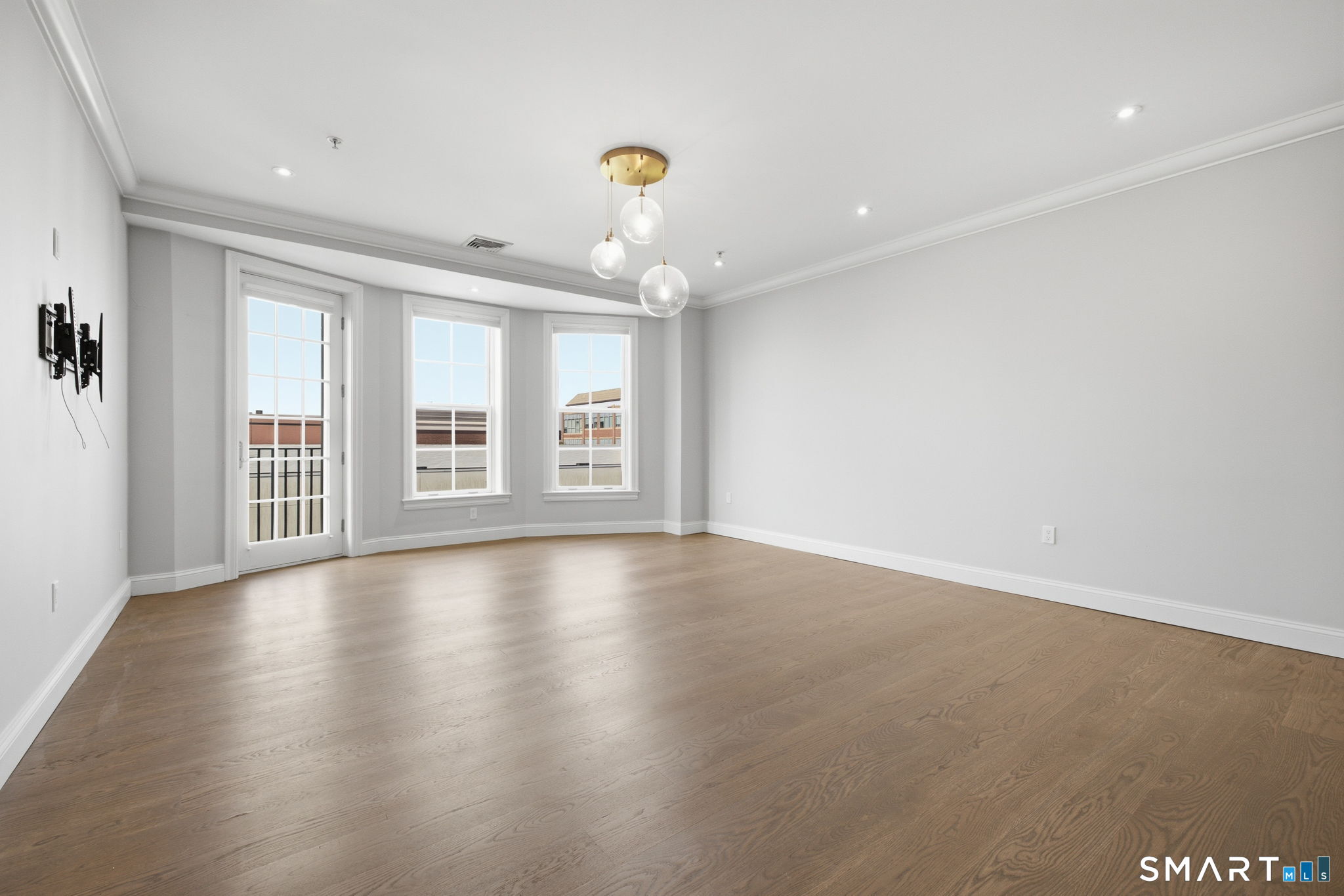 85 Memorial Road West Hartford CT 06107