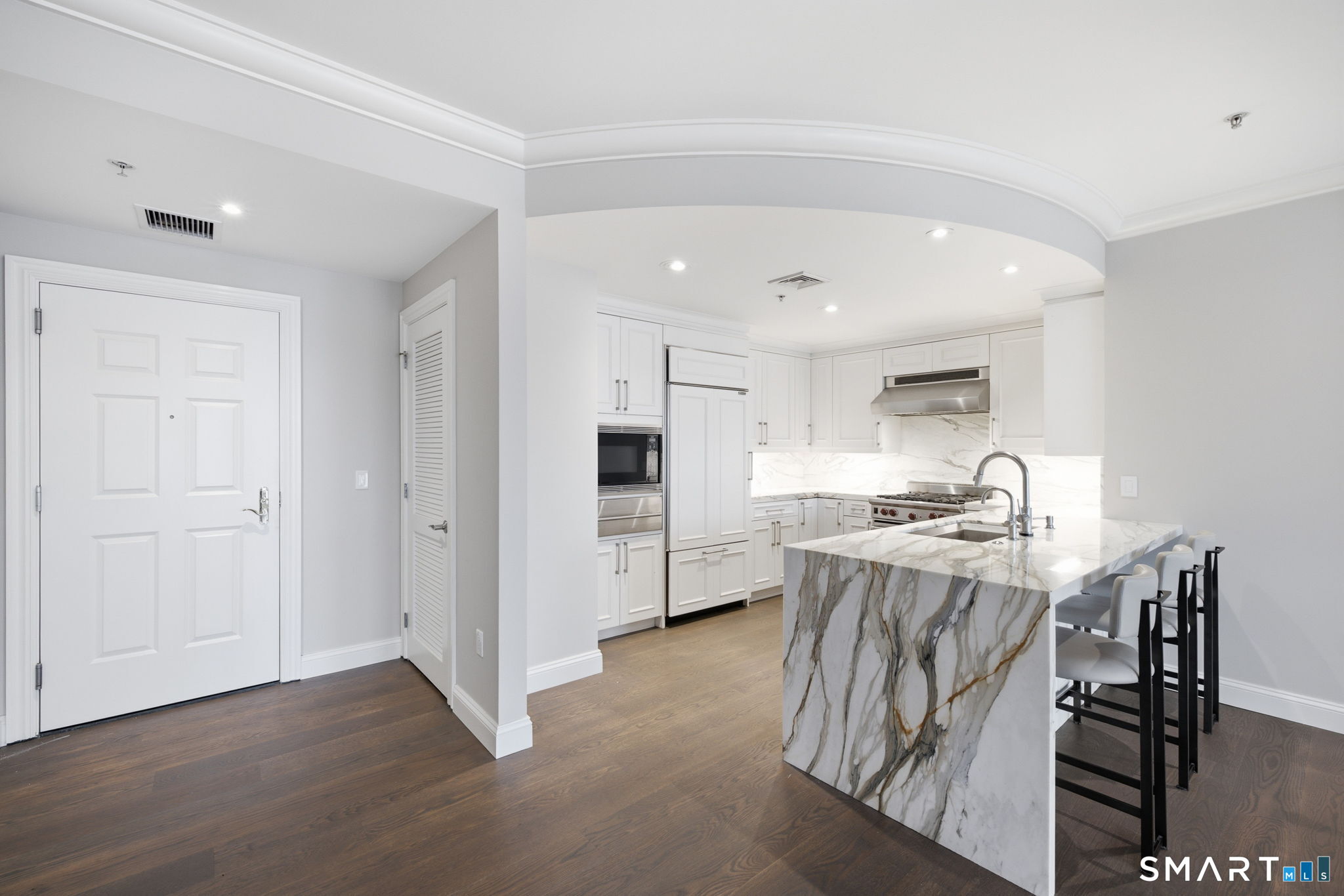 85 Memorial Road West Hartford CT 06107