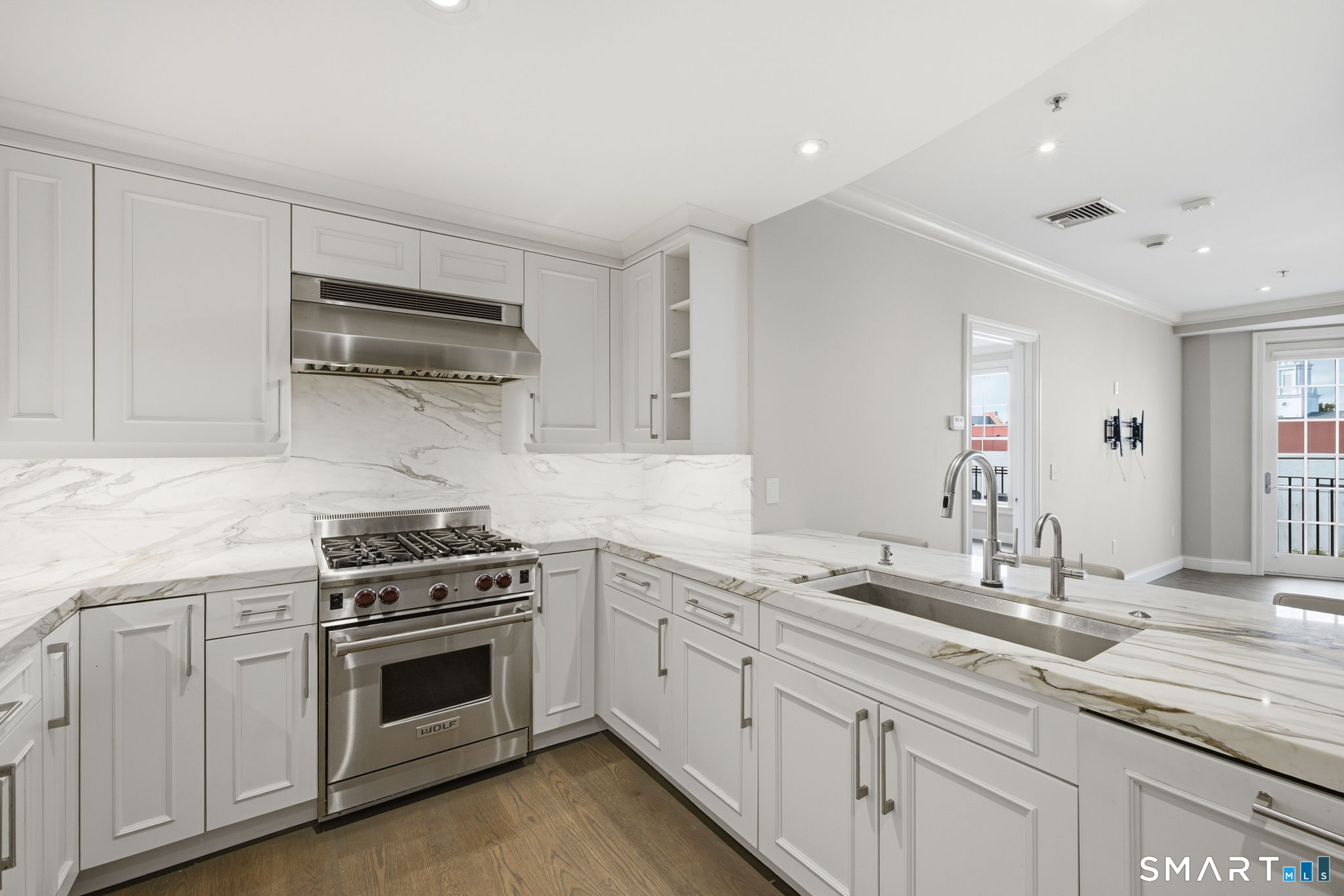 85 Memorial Road West Hartford CT 06107