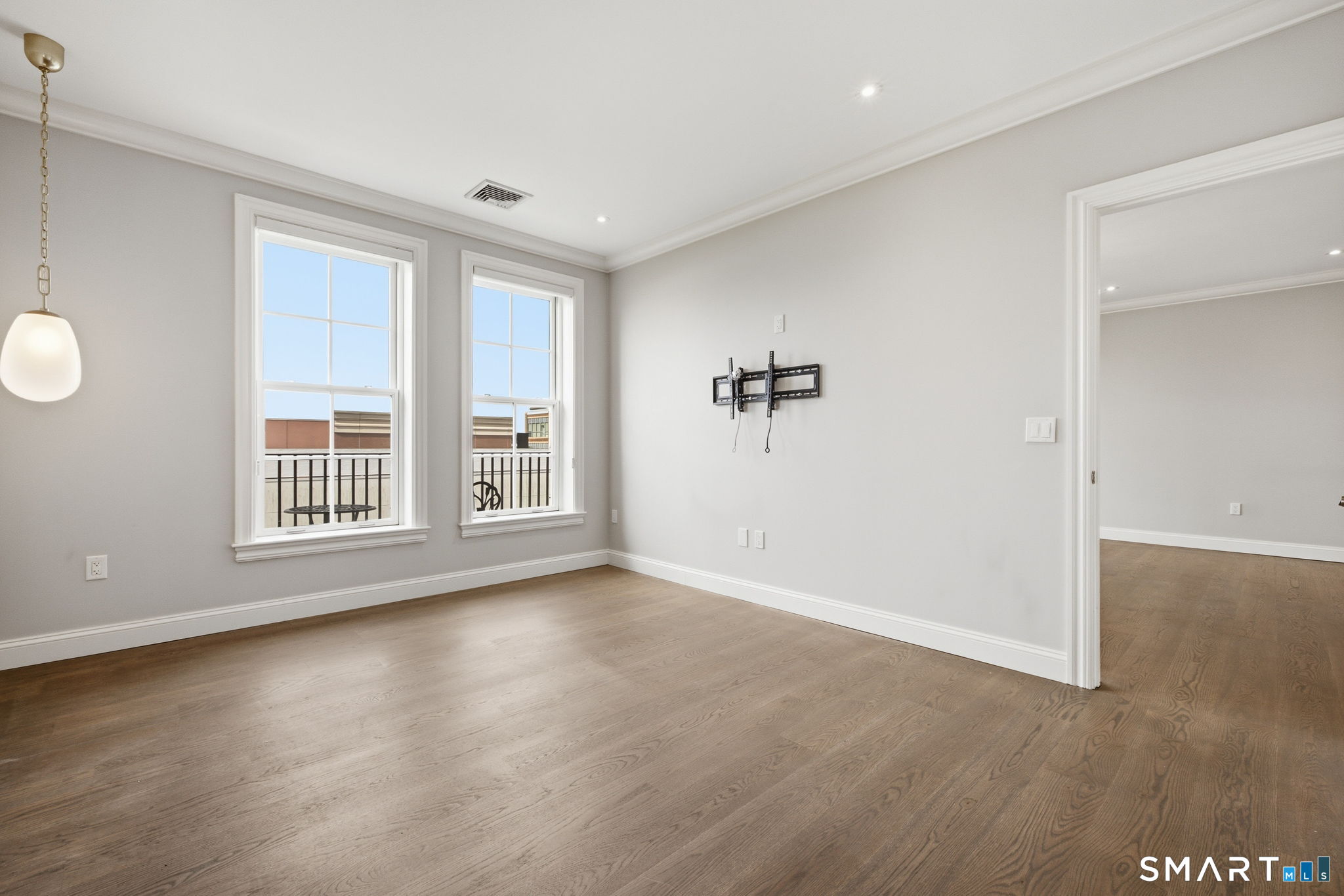 85 Memorial Road West Hartford CT 06107