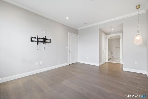 85 Memorial Road West Hartford CT 06107