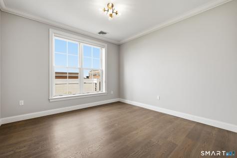 85 Memorial Road West Hartford CT 06107