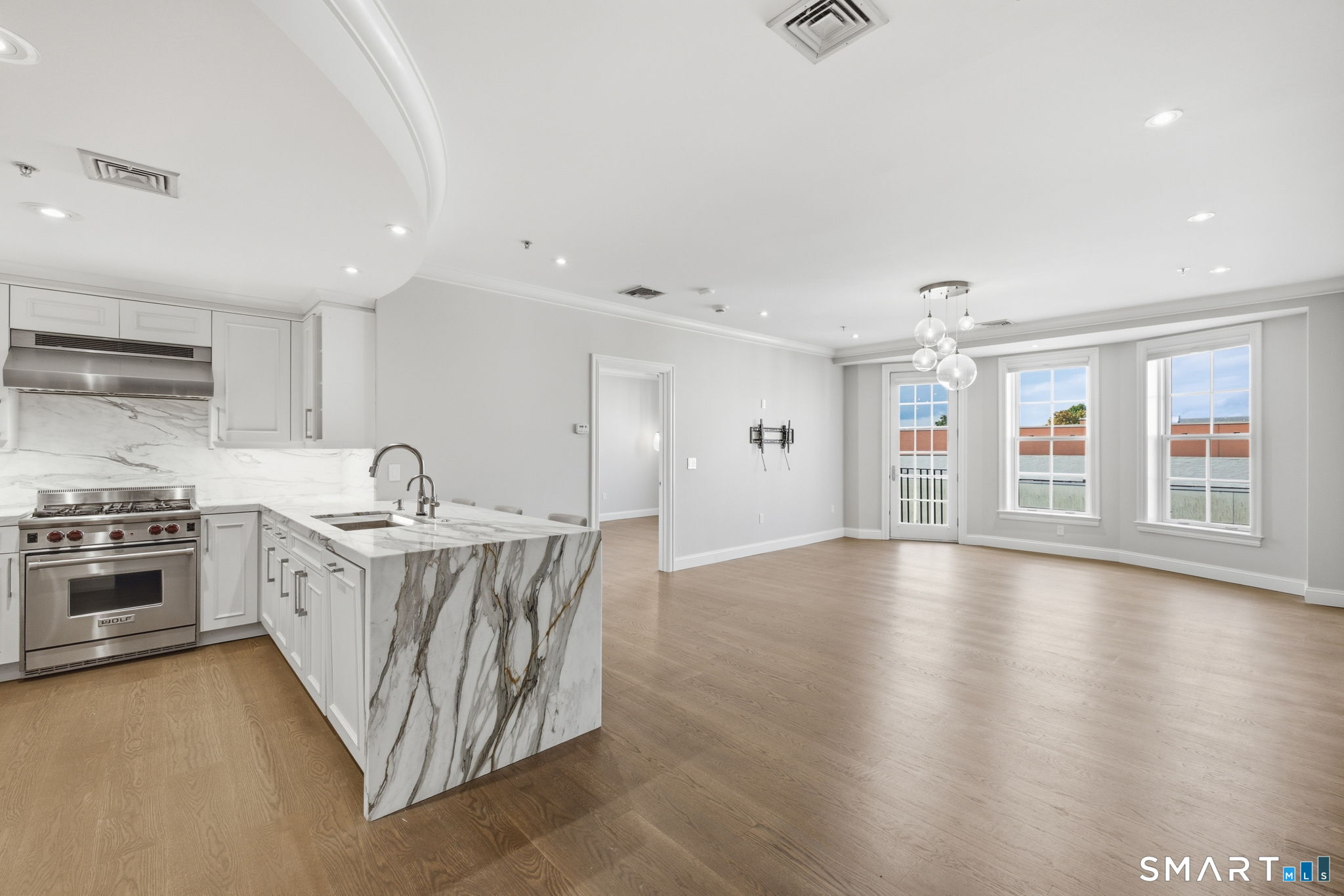 85 Memorial Road West Hartford CT 06107