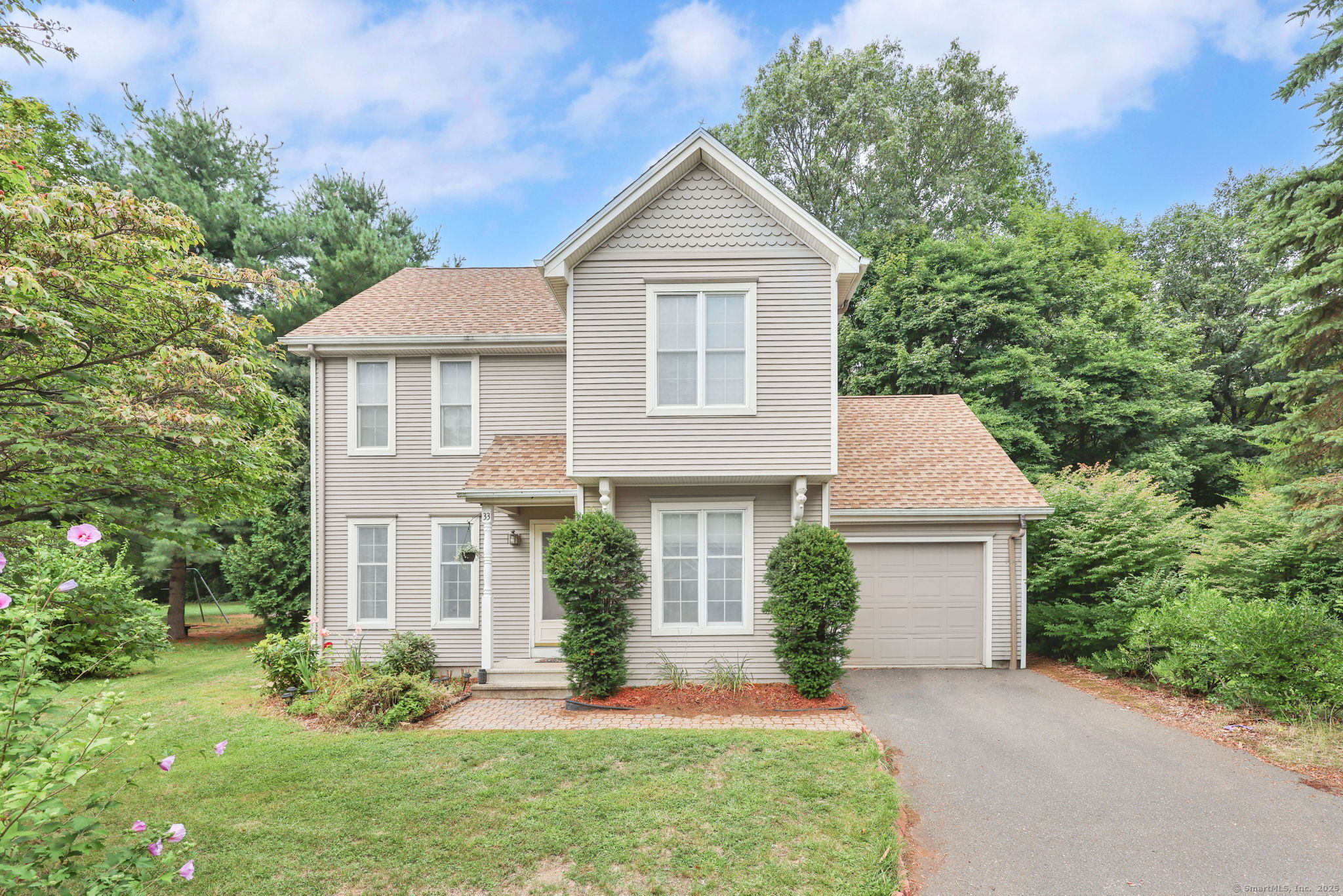 33 Daisy Lane South Windsor CT 06074