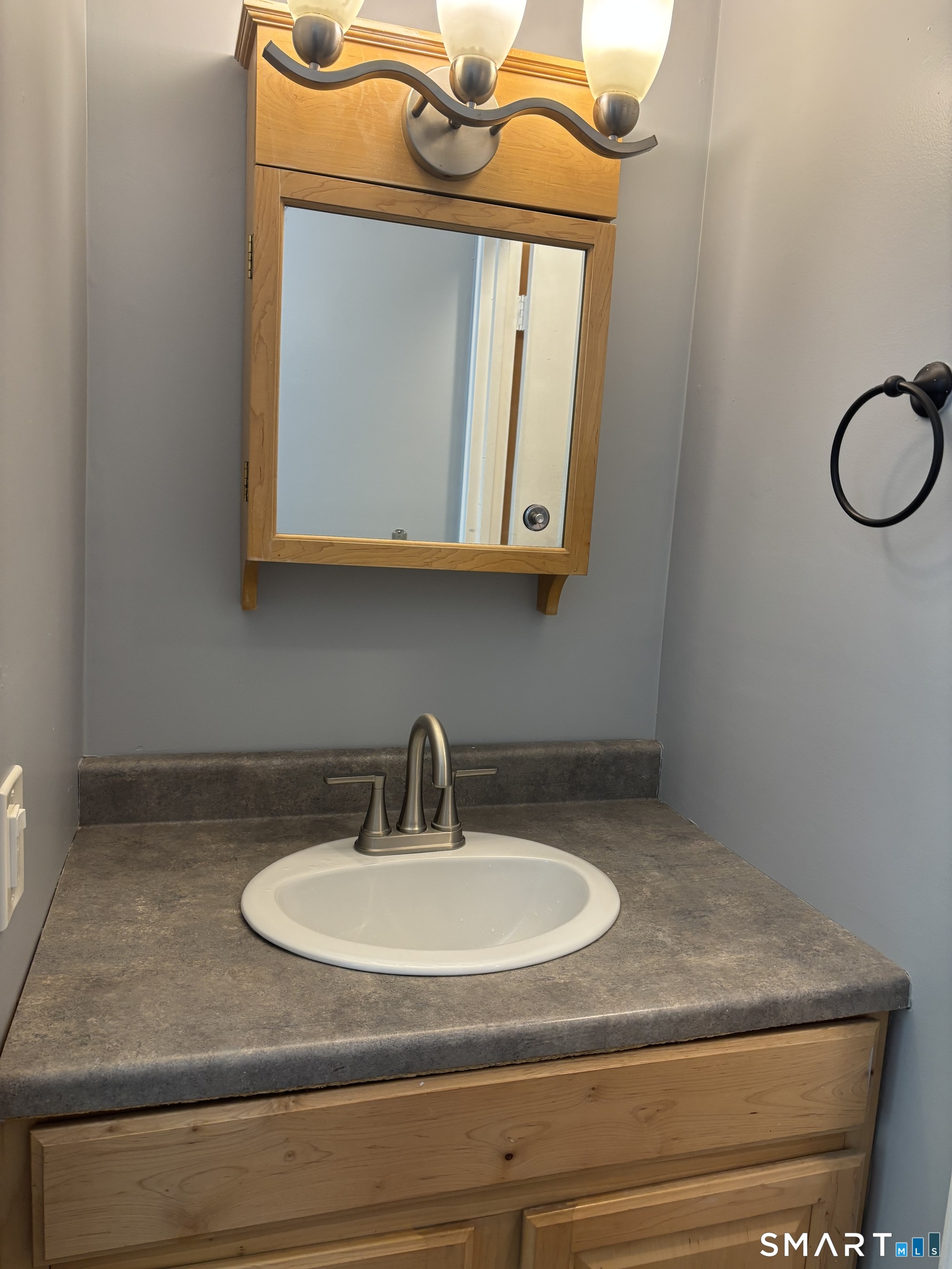 22 Prospect Street Manchester CT 06040