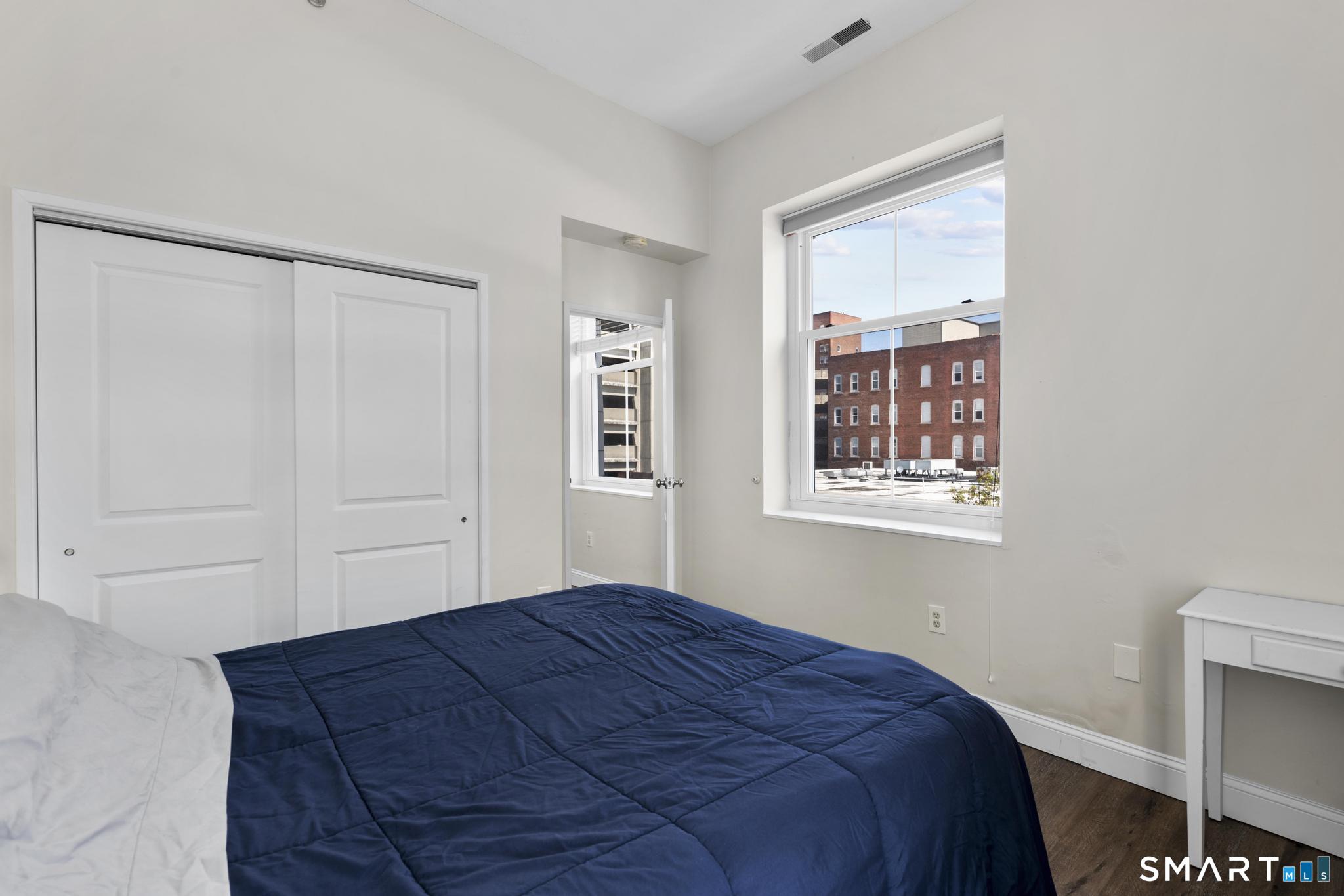 196 Crown Street New Haven CT 06510