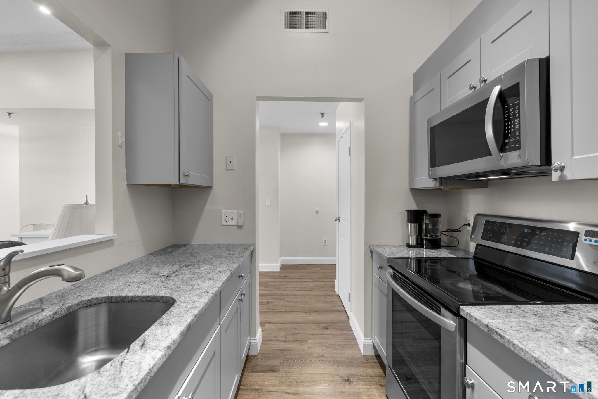 196 Crown Street New Haven CT 06510