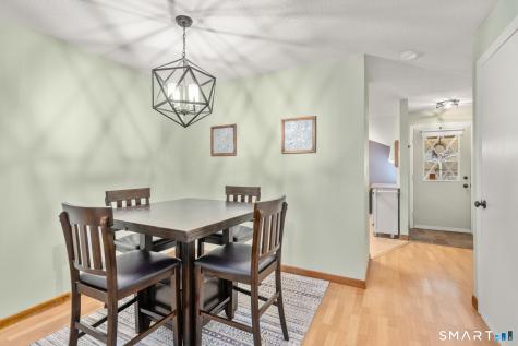 12 Wiggins Farm Drive Simsbury CT 06070