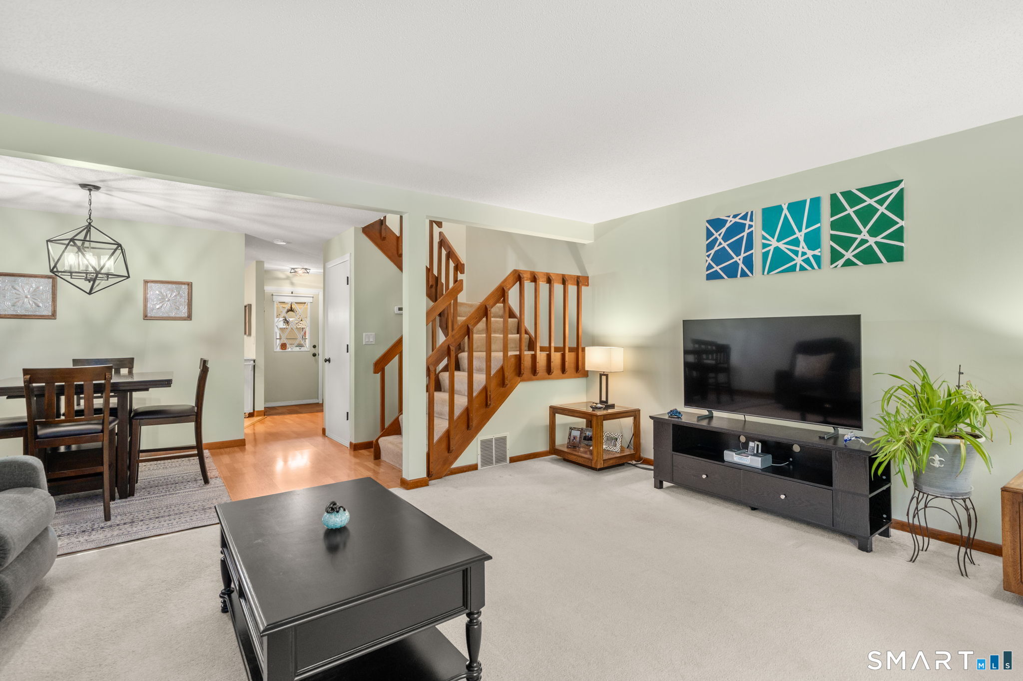 12 Wiggins Farm Drive Simsbury CT 06070