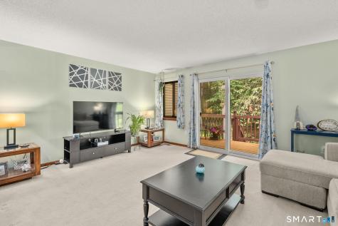 12 Wiggins Farm Drive Simsbury CT 06070