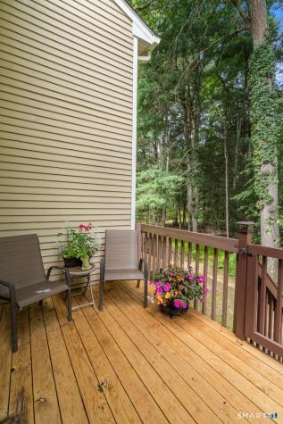 12 Wiggins Farm Drive Simsbury CT 06070