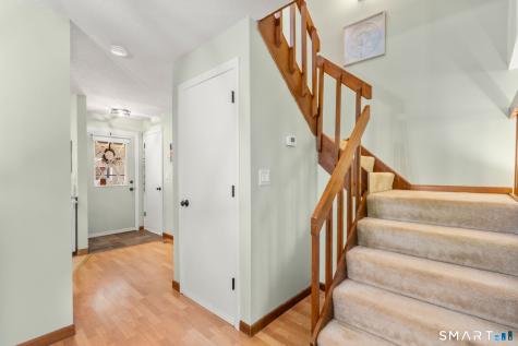 12 Wiggins Farm Drive Simsbury CT 06070