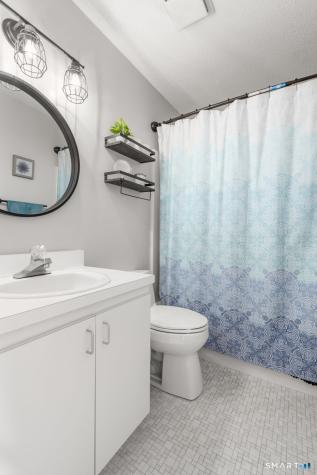 12 Wiggins Farm Drive Simsbury CT 06070