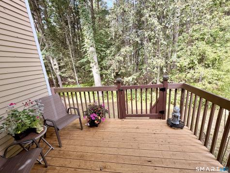 12 Wiggins Farm Drive Simsbury CT 06070
