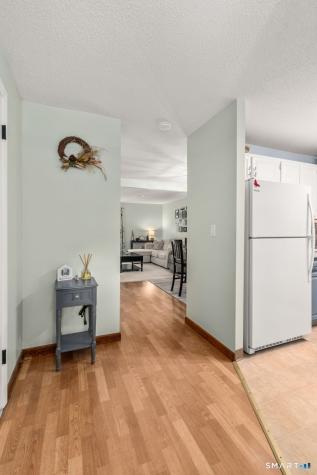12 Wiggins Farm Drive Simsbury CT 06070