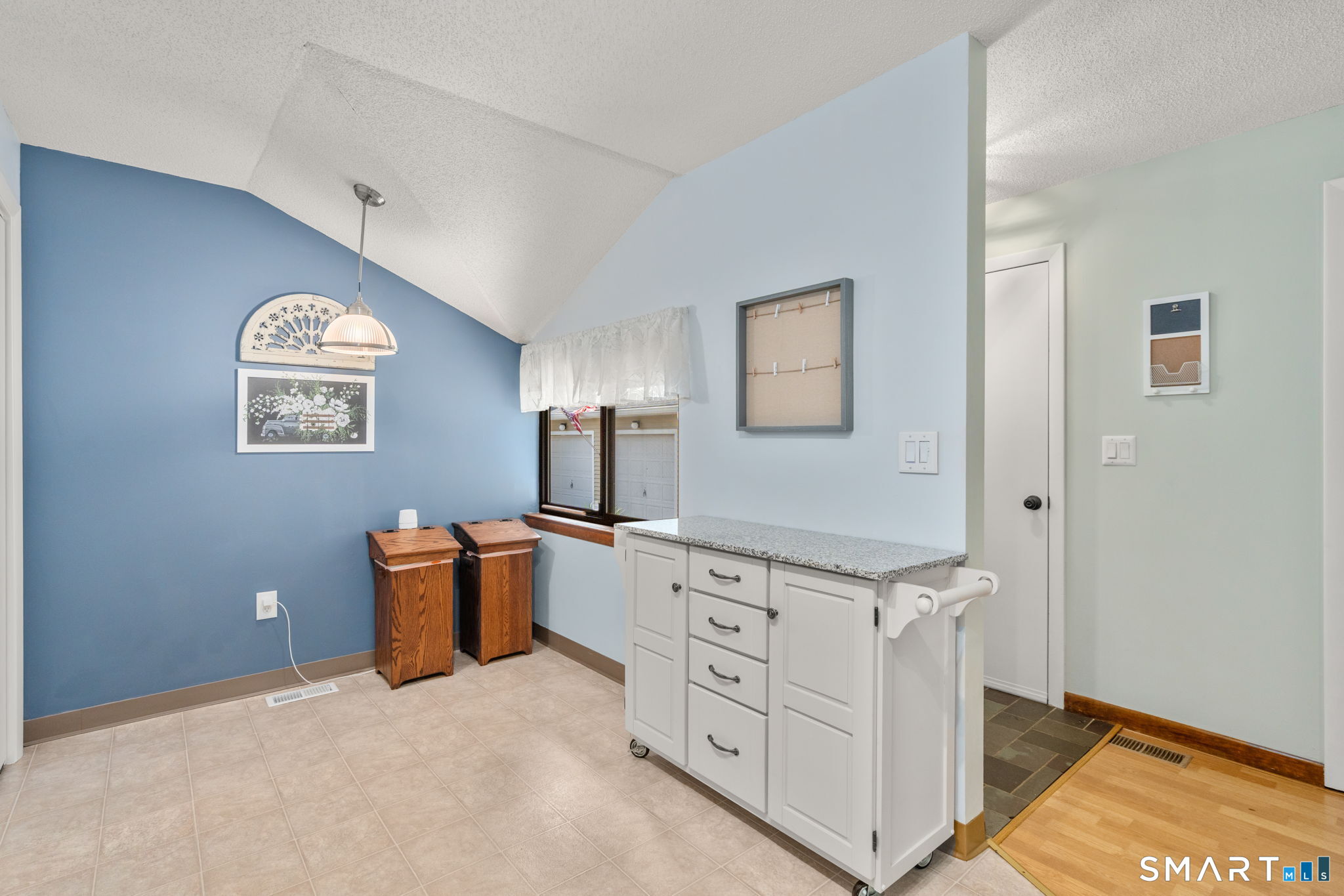 12 Wiggins Farm Drive Simsbury CT 06070