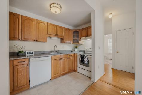 82 Sunset Street Waterford CT 06385