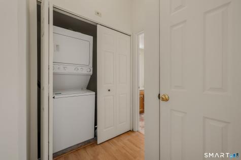 82 Sunset Street Waterford CT 06385